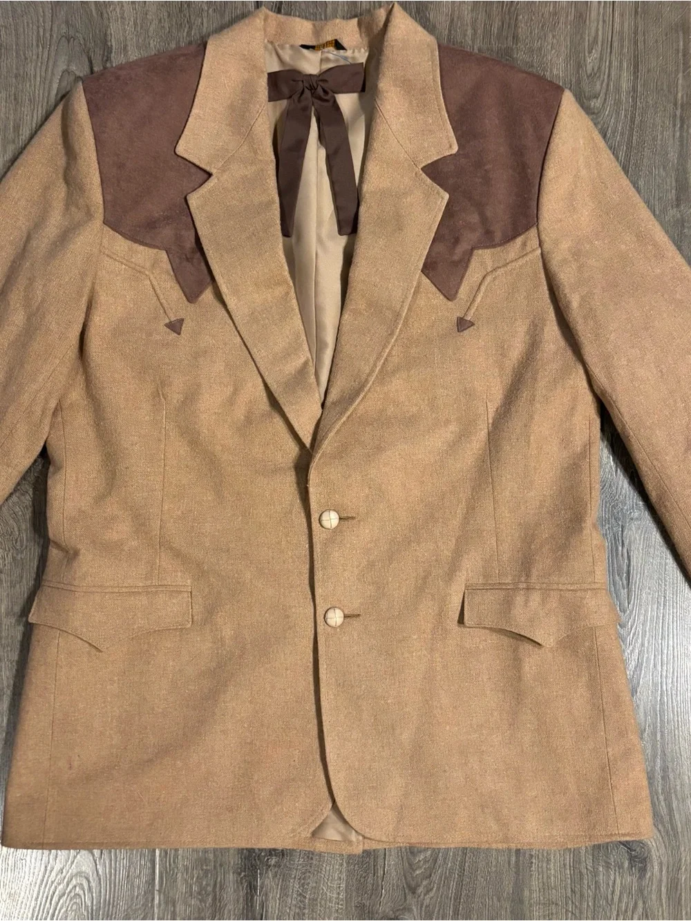 VTG Pioneer Wear Western Blazer Tan 2 Tone Arrow Darts Men's 48 Made in USA